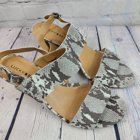 Lucky Brand snake skin print heels size 8 - Picture 2 of 9